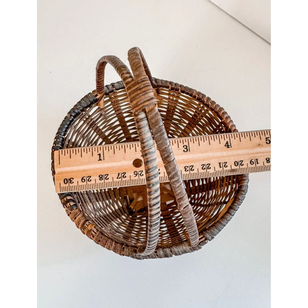 Vintage Mini Wicker Basket‎ Handwoven Round Rustic Primitive Gathering Basket